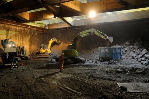 Construction of tunnels, underground areas